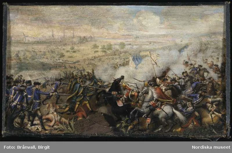 Неизвестный художник. Сражение на Двине, 1701: шведские пехотинцы в центре композиции — в карпусах и епанчах, Nordiska museet, Инв. № NMA.0025512. Ниже — шведские артиллеристы, в том числе один в карпусе, 1711 г. Изображение 1 из 2.