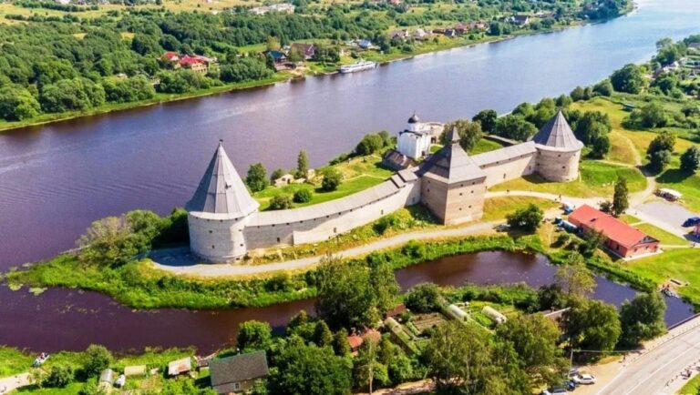Археологическая практика в Старой Ладоге в 1994 году