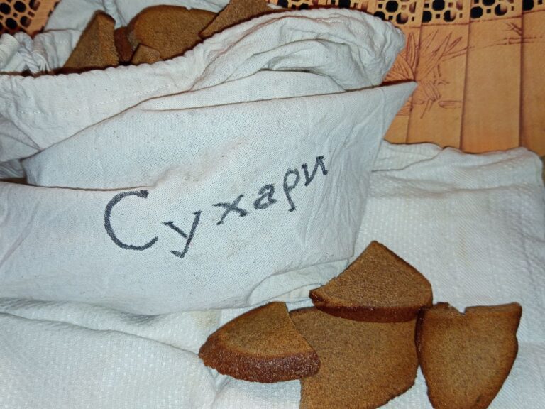 Корабельные сухари русского флота XVIII века: из чего делали и как ели